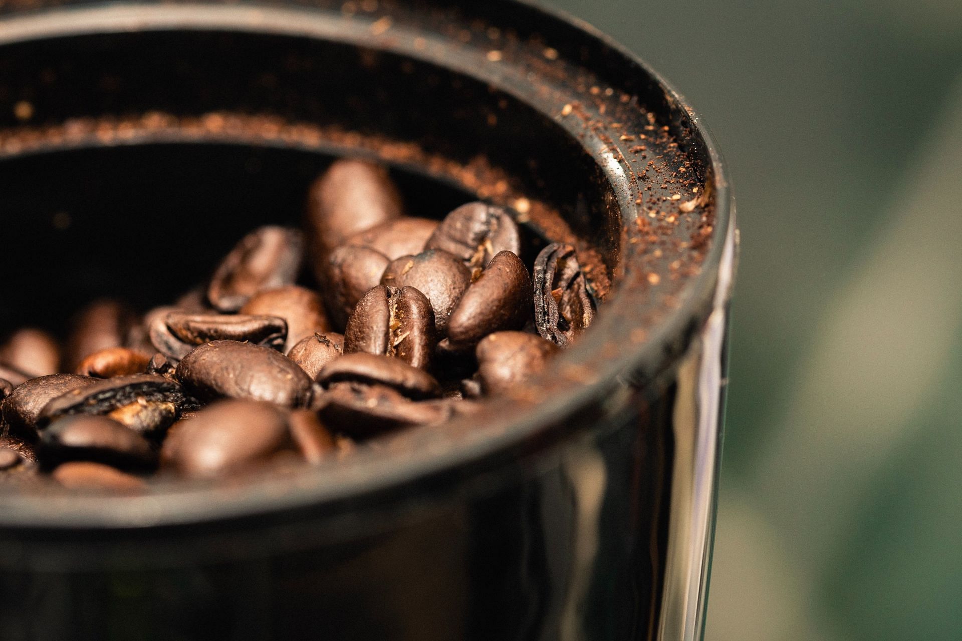 Caffeine drinks may impair sleep cycle. (Image via Unsplash/ Dan Smedley)